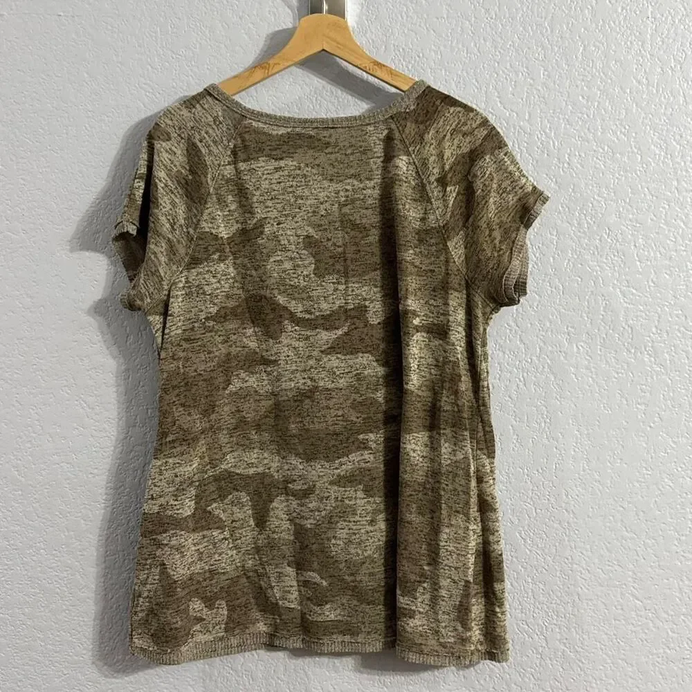 Lane Bryant Women's Camo T-shirt 14/16 - Picture 3 of 4